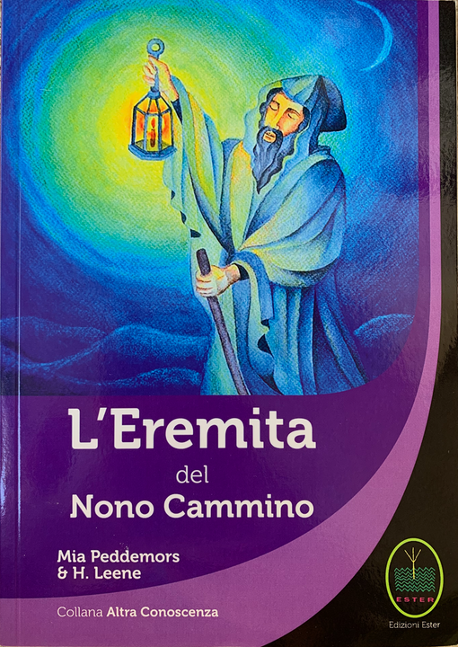 La copertina del libro "X" di Mia Peddemors e Henk Leene. Mostra l'immagine di un eremita che tiene in mano un bastone da passeggio e in alto una lampada a candela accesa.